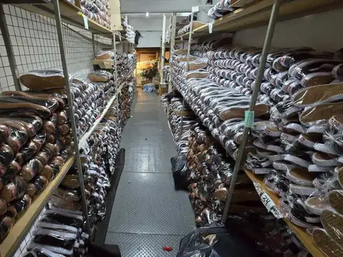 VENTA GALPON, DEPOSITO WILDE