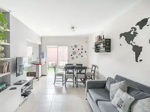 Depto Tipo Casa en Venta de 3 ambientes