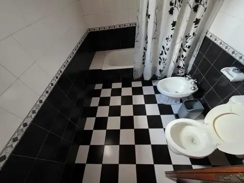 Villa Bosch en Venta Casa en 3 Ambientes Al Fondo F: 10904