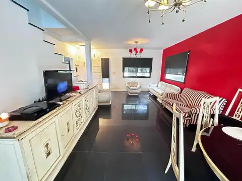 Casa 4 ambientes con 3 baños