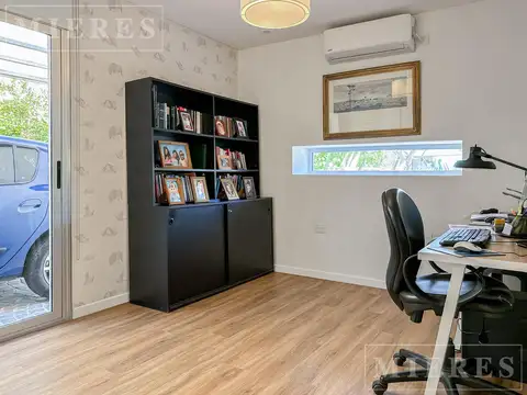 Casa 6 ambientes con 2 baños