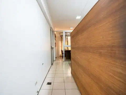 Oficina en Venta 49 años