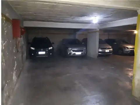 Cochera Cubierta amplia Flores