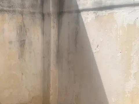 Local sobre av. Mitre reciclado a nuevo en Quilmes centro