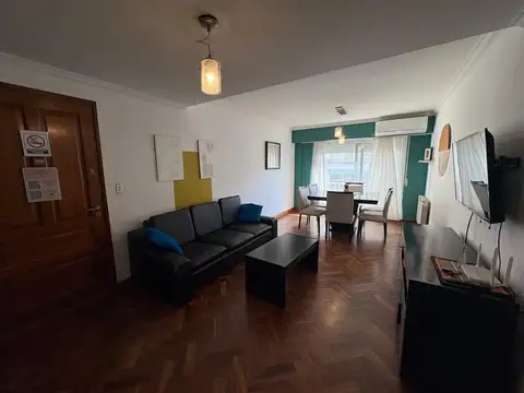 Macrocentro. Alsina 700