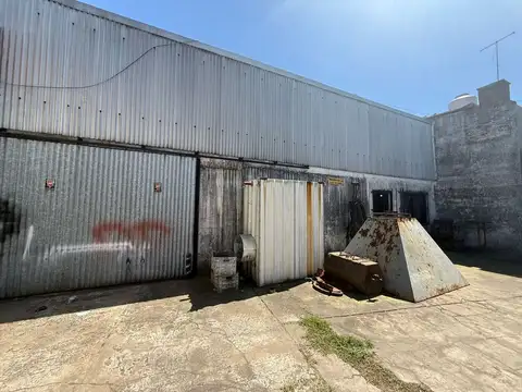 Galpon en Venta en Bernal Oeste, USD 115.000
