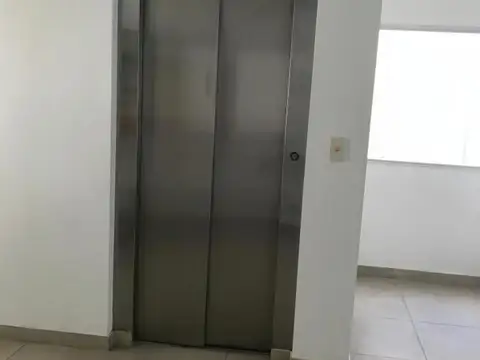 Departamento en Alquiler en Villa Luzuriaga, $ 450.000