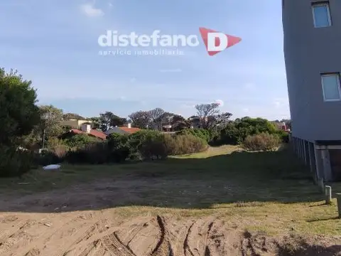 Terreno en Venta, FOT 0.3