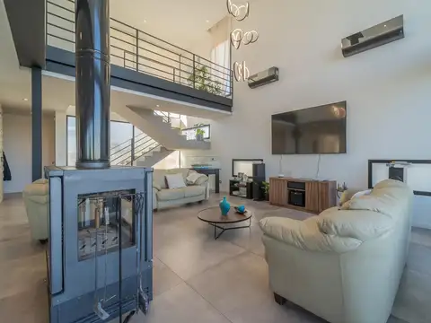 Casa en Alquiler de 3 dormitorios