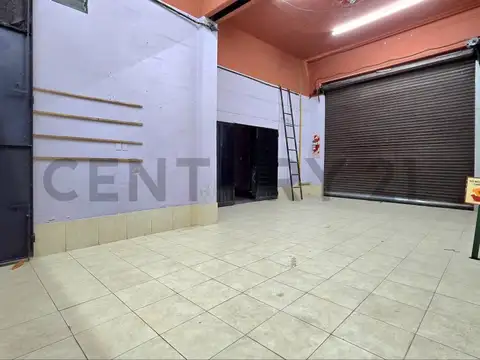 La Rioja 700, Piso 0