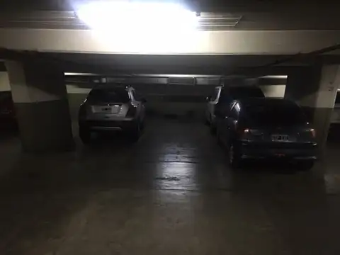 Cochera doble (en Tandem) en venta - Recoleta