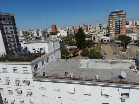 Dueño directo Departamento en alquiler en Moron centro ( solo profesional o comercial) frente a la municipalidad