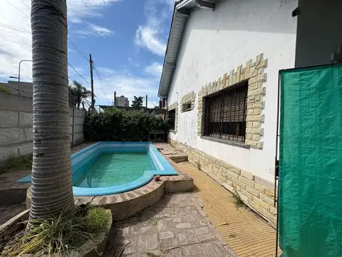 Casa Chalet  en Venta en San Miguel, G.B.A. Zona Norte, Argentina