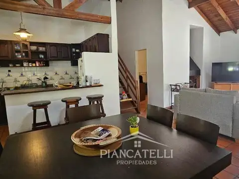 Casa en Venta con 7 cocheras