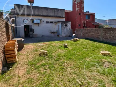 Local en Venta 40 años