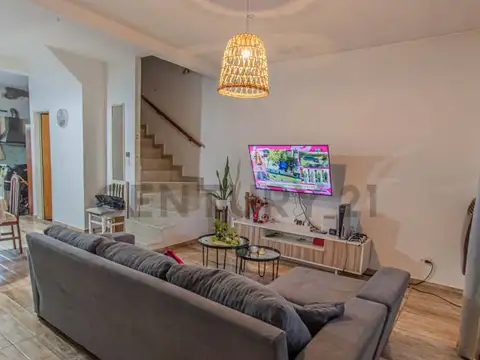 Padre Acevedo 2600, Piso 0