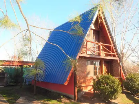 Casa en Venta con 3 cocheras