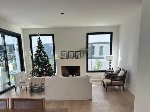 Casa en Alquiler Temporal A Estrenar