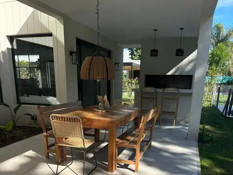 Casa en Alquiler Temporal A Estrenar