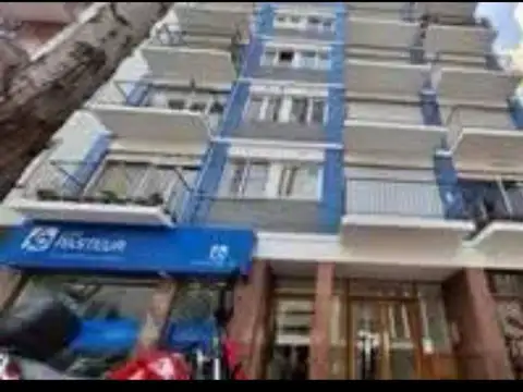 Venta de departamento 2 ambientes con patio