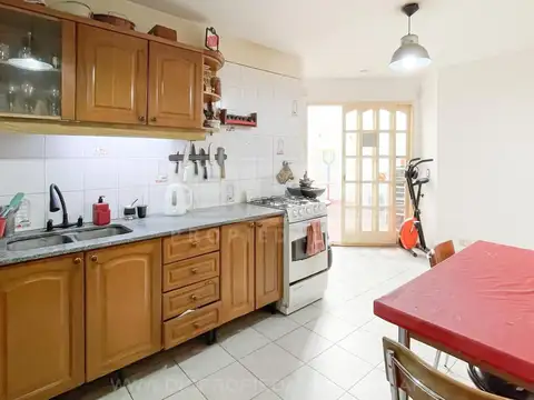 Depto Tipo Casa en Venta 40 años