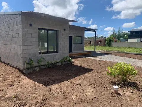 Casa en Venta en Acacias Blancas, USD 115.000