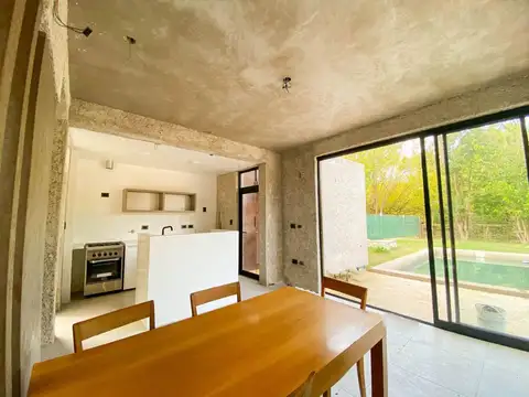 Casa en venta 2/3 dormitorios - Villa Elisa