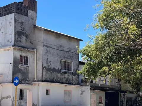 Depto Tipo Casa en Venta de 8 dormitorios