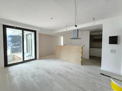 Departamento 3 ambientes con balcón en Ramos Mejía