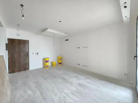 Departamento 3 ambientes con balcón en Ramos Mejía