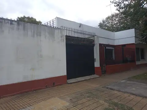 Casa en Venta en Adrogue, USD 170.000