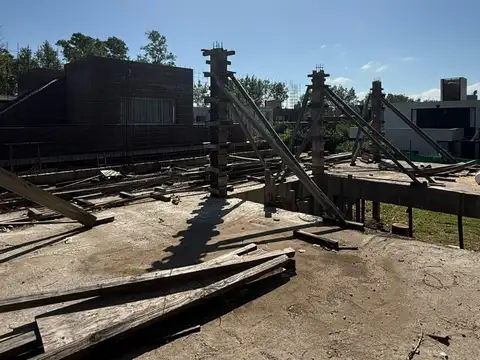 VENTA CASA ATERMINAR EN LOS PASOS 1 BARRIO CERRADO