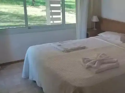 Casa 25 ambientes con 12 baños