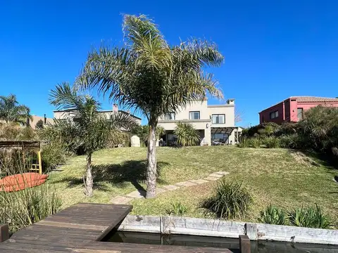 Casa en Venta en San Isidro Labrador, USD 550.000