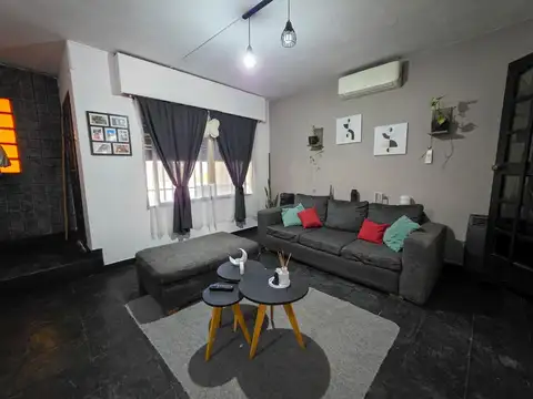 Casa en Venta en Castelar, USD 90.000