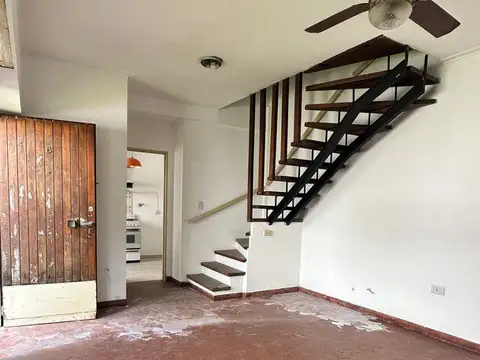 Depto Tipo Casa en Venta de 4 ambientes
