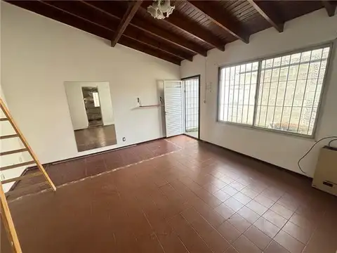 Departamento en Alquiler en Banfield, $ 450.000