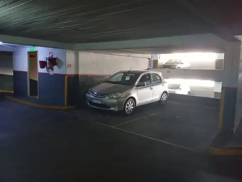 Cochera en venta Tribunales