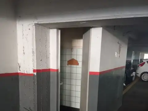 Cochera en venta Tribunales