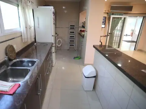 Casa en Venta en Guernica, USD 180.000