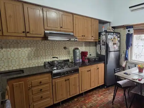 VENTA CASA 3 AMB SAN JUSTO COCHERA PATIO LAVADERO