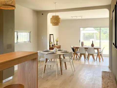 Venta Casa de 2 Dormitorios con cochera en barrio privado. San Sebastian, Funes