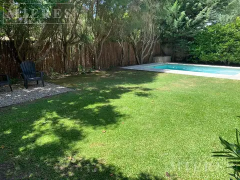 Casa en Alquiler en El Atardecer, USD 2.700