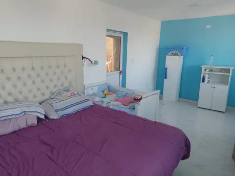 Casa 7 ambientes con 3 baños
