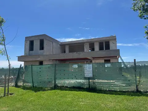 Casa en Venta en Funes, USD 650.000