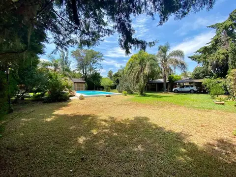 Casa en Venta con 1 cochera