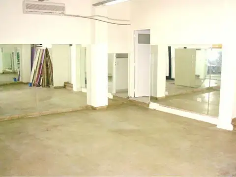 Local en Venta 40 años