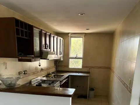 Departamento en Alquiler en Monte Castro, $ 800.000