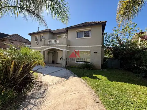 Casa en Venta con 1 cochera