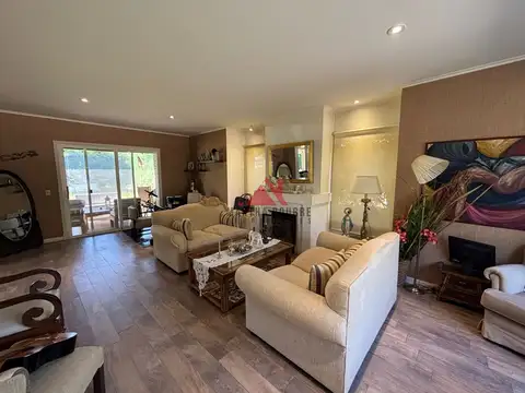 Casa en Venta al Este